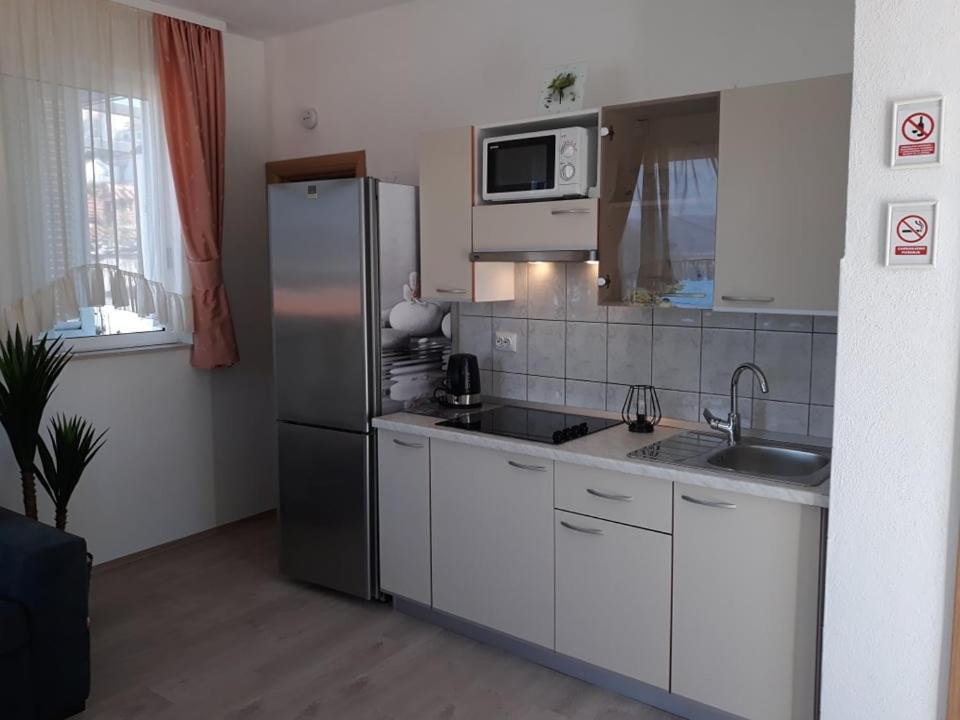 Apartments Viki Trogir Zewnętrze zdjęcie