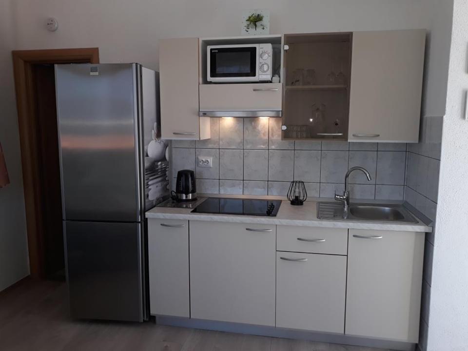 Apartments Viki Trogir Zewnętrze zdjęcie