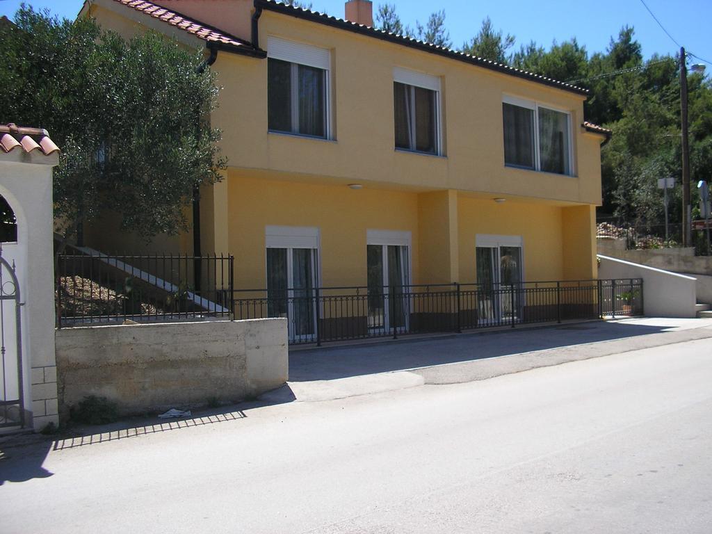 Apartments Viki Trogir Zewnętrze zdjęcie