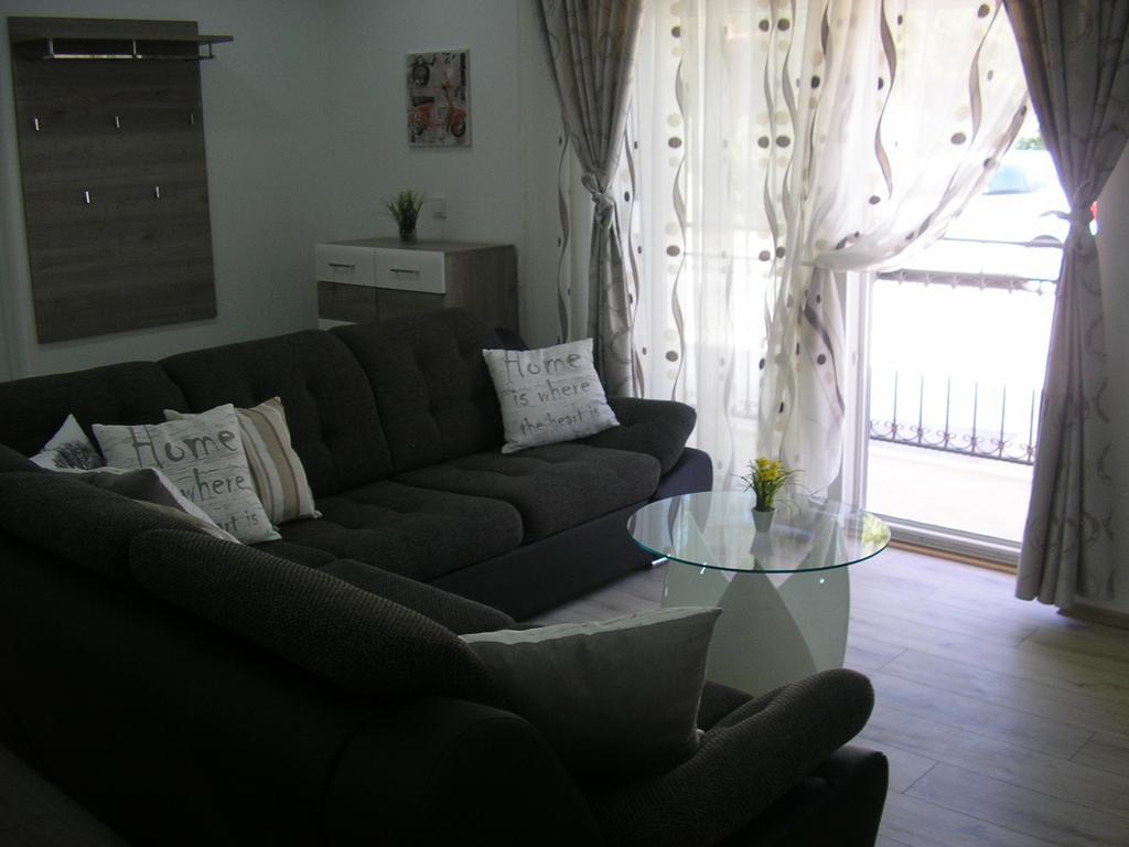 Apartments Viki Trogir Zewnętrze zdjęcie