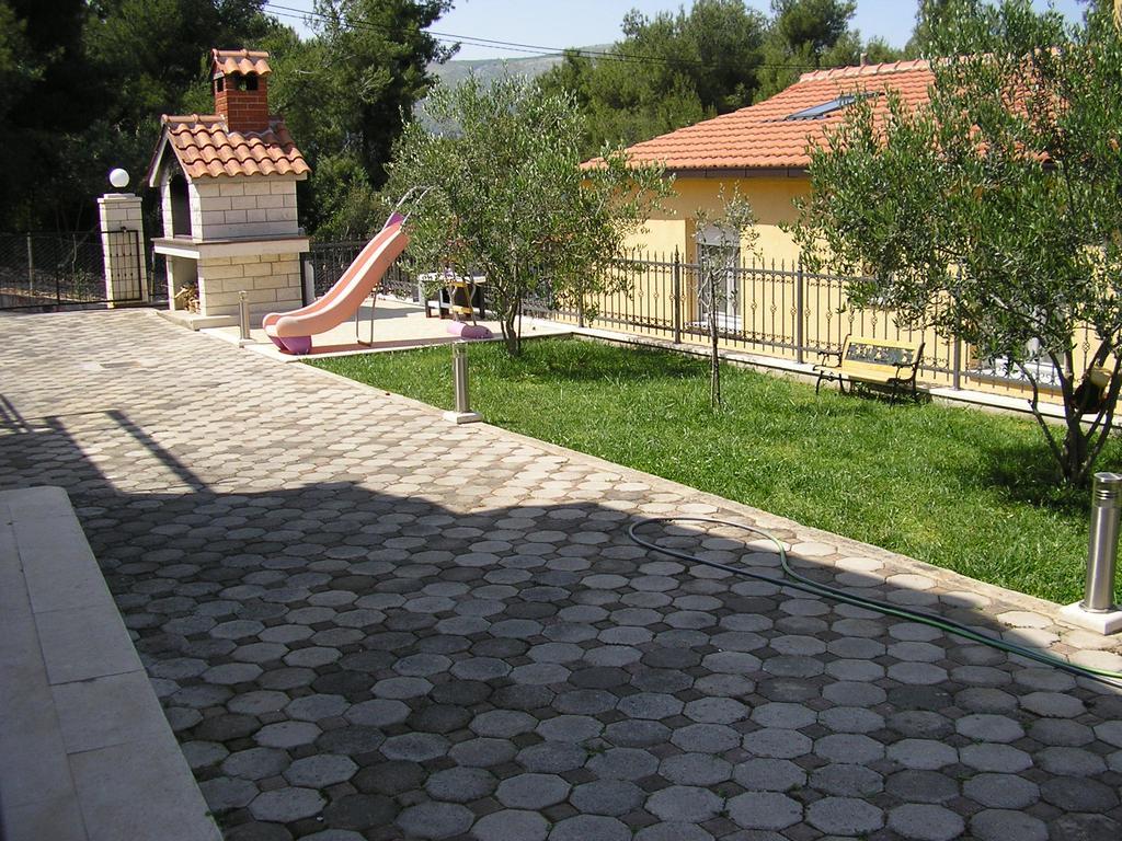 Apartments Viki Trogir Zewnętrze zdjęcie