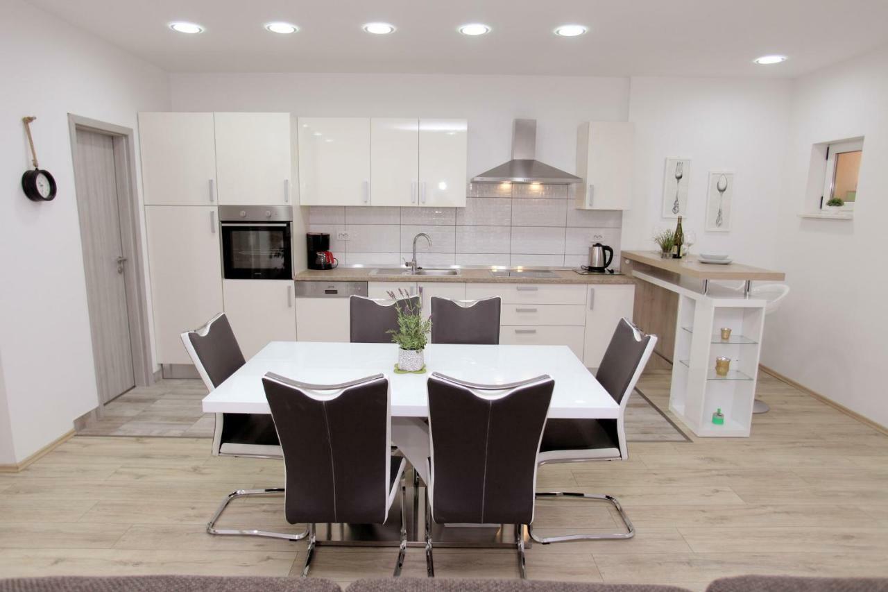 Apartments Viki Trogir Zewnętrze zdjęcie