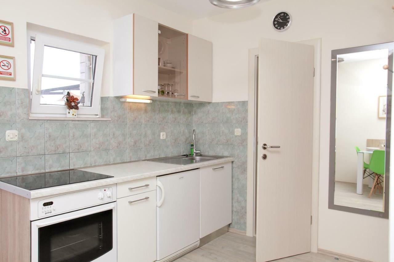 Apartments Viki Trogir Zewnętrze zdjęcie